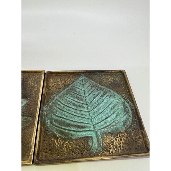 Vintage Heavy Set of 4 Coasters Metal Leaves Gold and Teal Blue - Picture 4 of 6